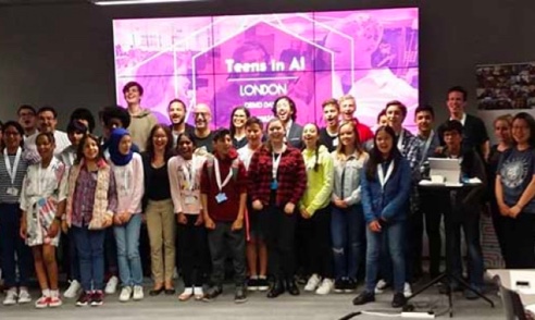 Cyber-Duck mentoring young people at teens in AI